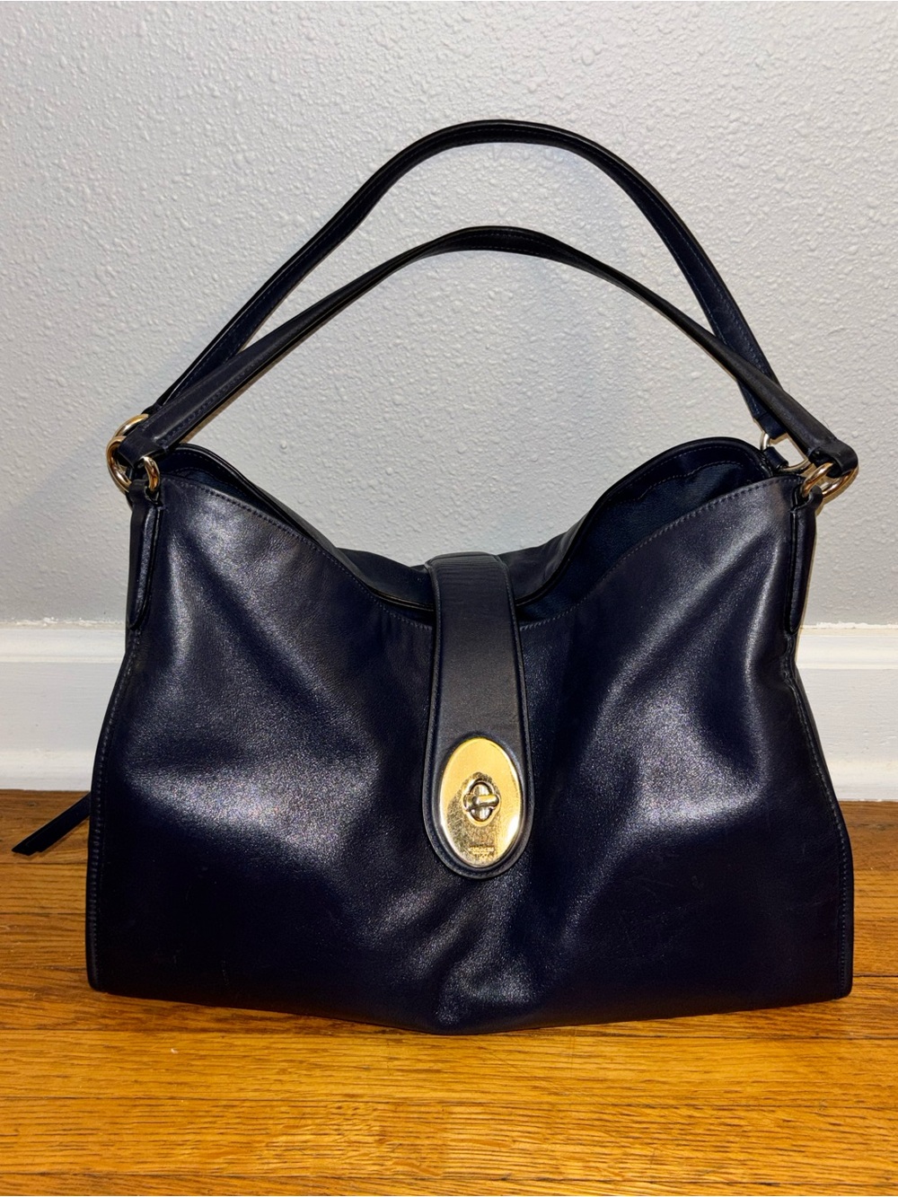 Coach Carlyle Leather Bag Purse Navy Turn Lock F37637